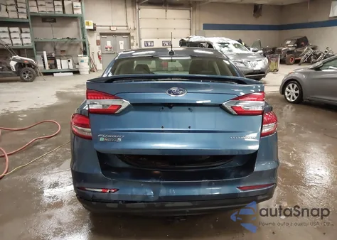 2019 Ford Fusion Energi Titanium from USA, damaged, VIN 3FA6P0SU5KR191591